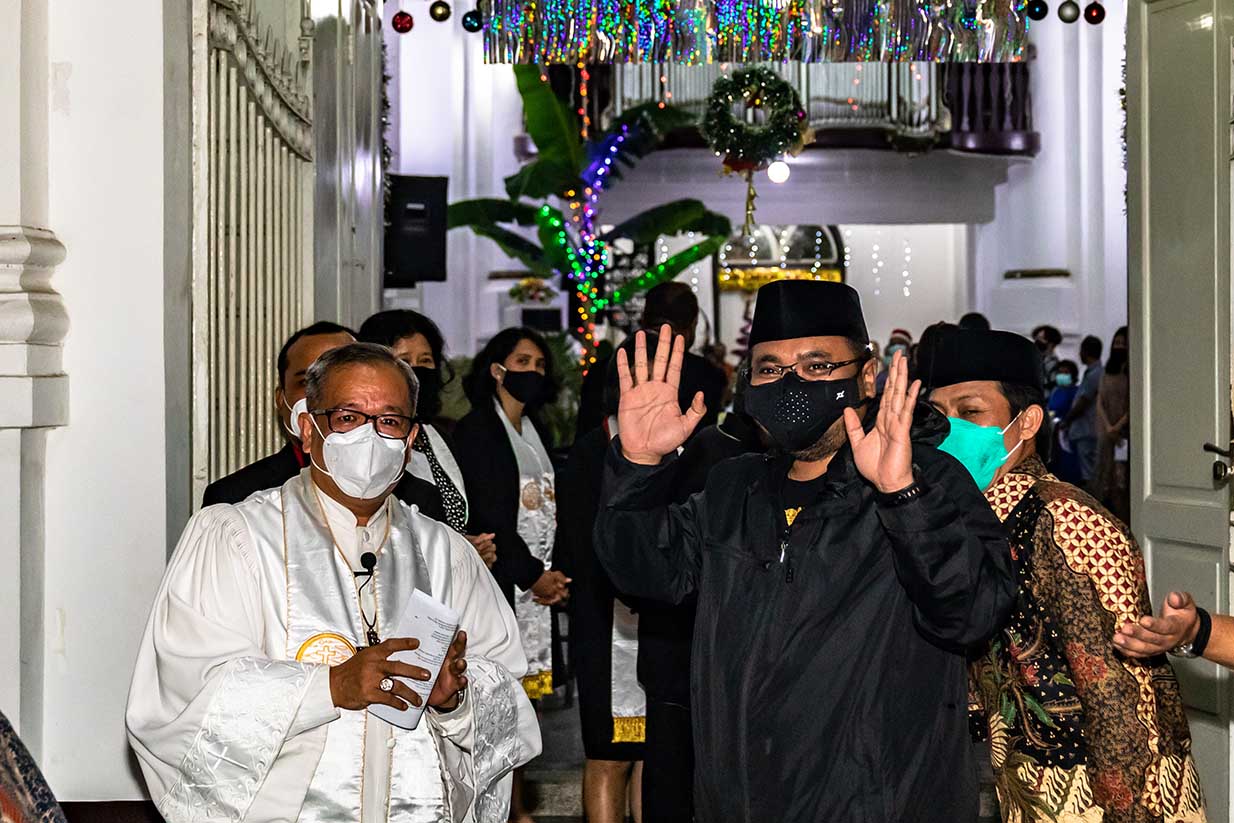 Menteri Agama Sambangi Gereja Blenduk di Malam Natal
