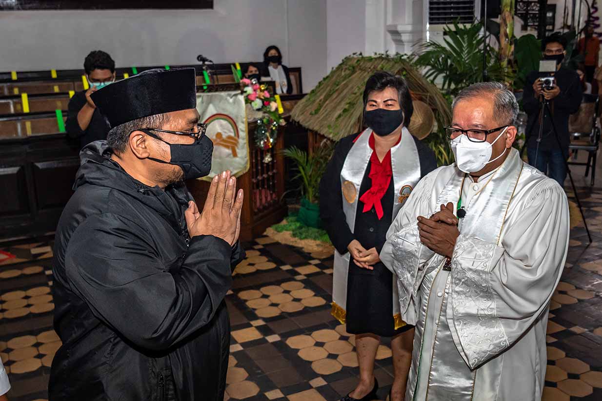 Menteri Agama Sambangi Gereja Blenduk di Malam Natal