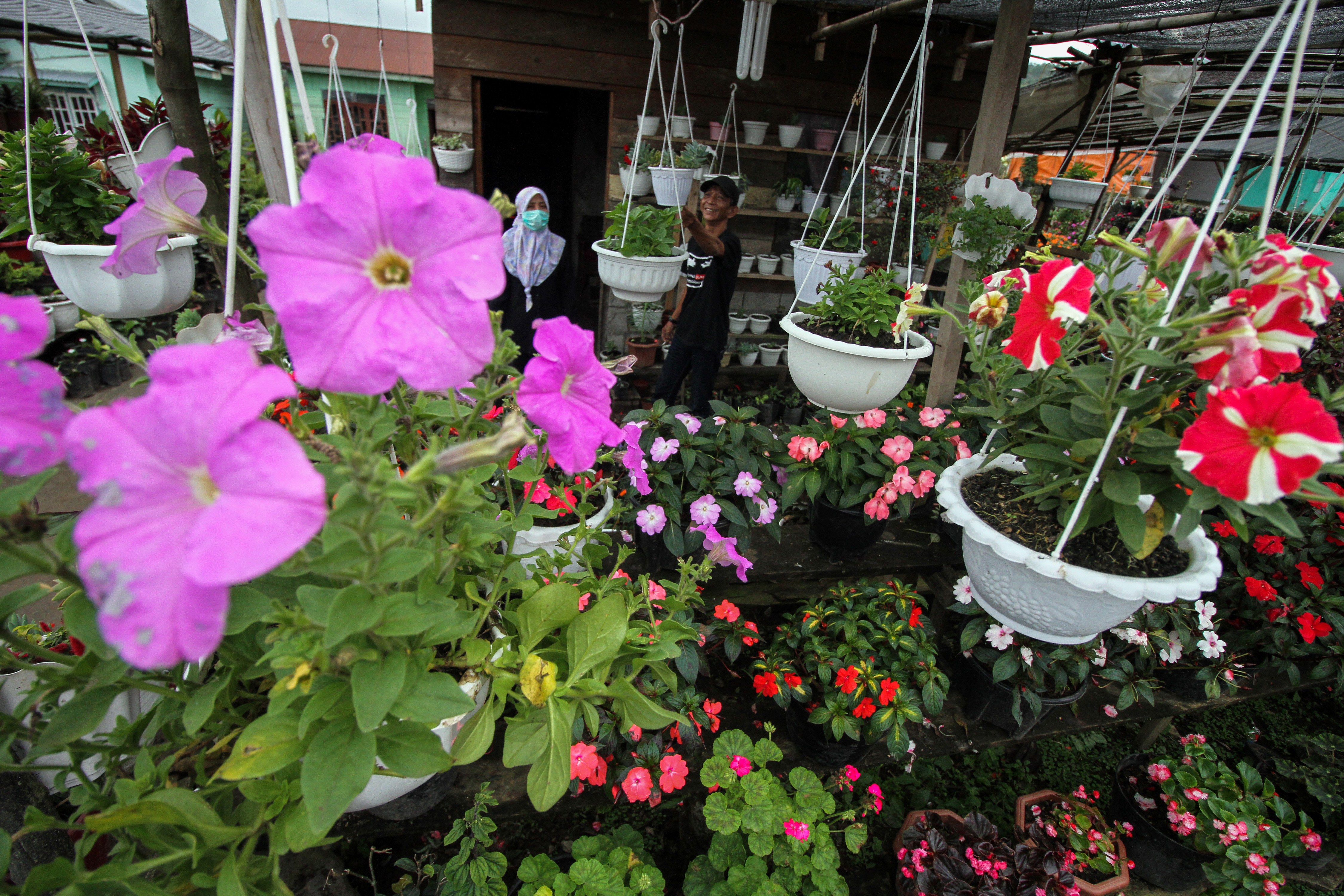 Penjualan Bunga di Kawasan Wisata Meningkat