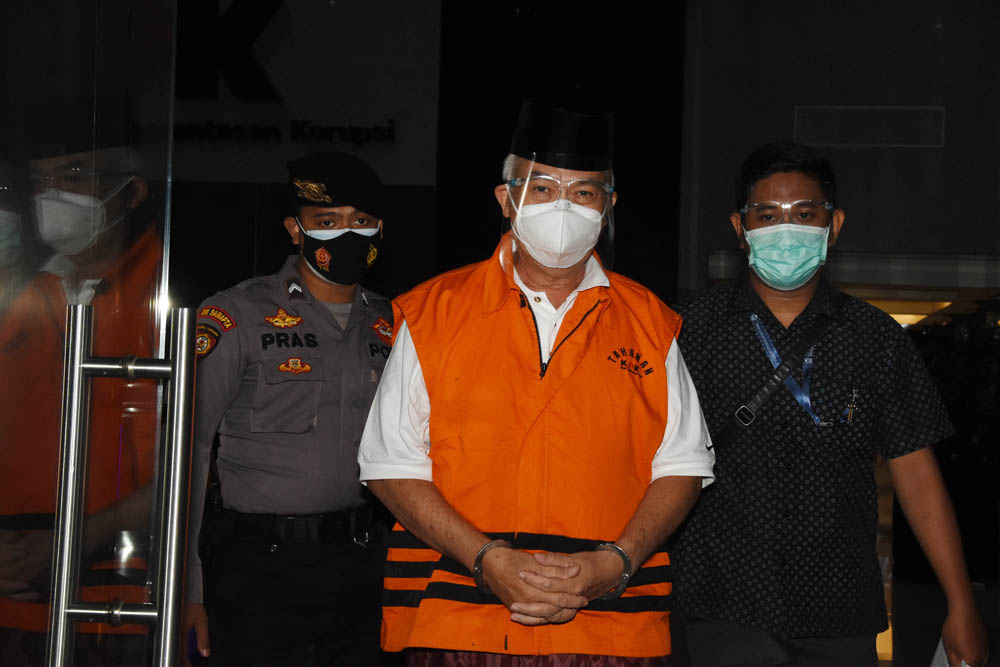 Pemeriksaan Perdana Bupati Banggai Laut Nonaktif