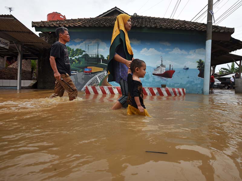 Banjir Akibat Hujan Deras Di Cilegon