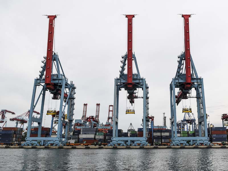 Pandemi Covid-19 Biaya Ekspor-Impor Membengkak