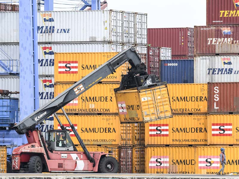 Pandemi Covid-19 Biaya Ekspor-Impor Membengkak