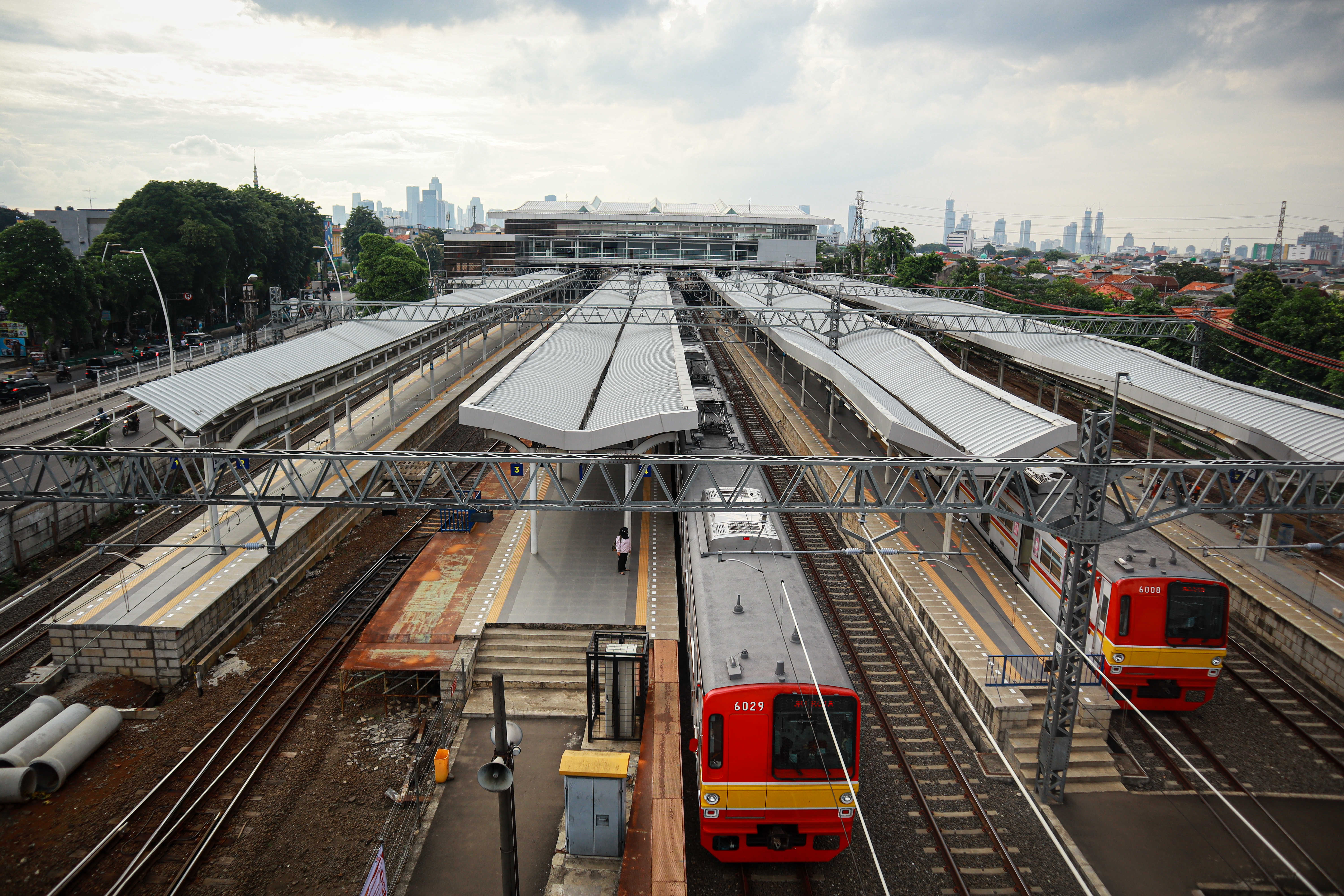 Wajah Baru Stasiun Jatinegara