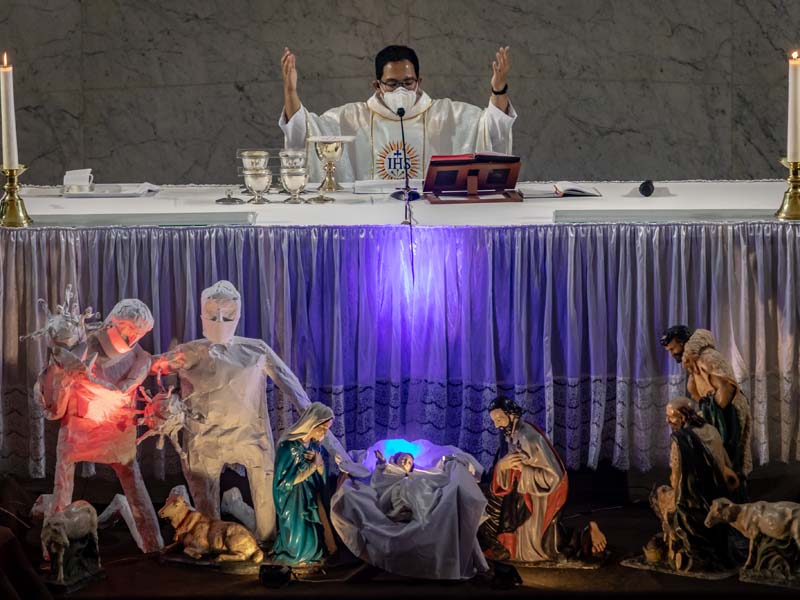 Ibadah Misa Natal Di Tengah Pandemi