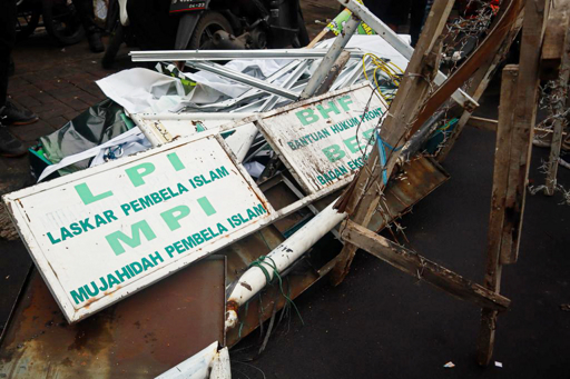 Pemerintah Melarang dan Membubarkan Ormas FPI 