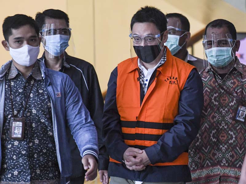 KPK Tahan Leonardo Jusminarta Prasetyo