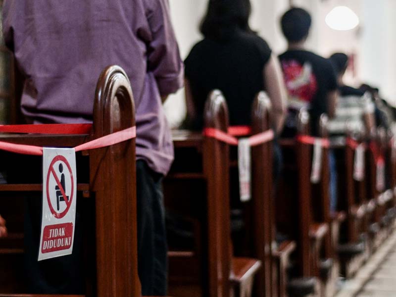 Misa Malam Natal Di Gereja Katedral Santo Petrus Bandung