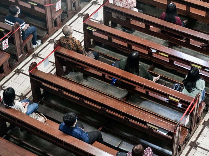 Misa Malam Natal Di Gereja Katedral Santo Petrus Bandung