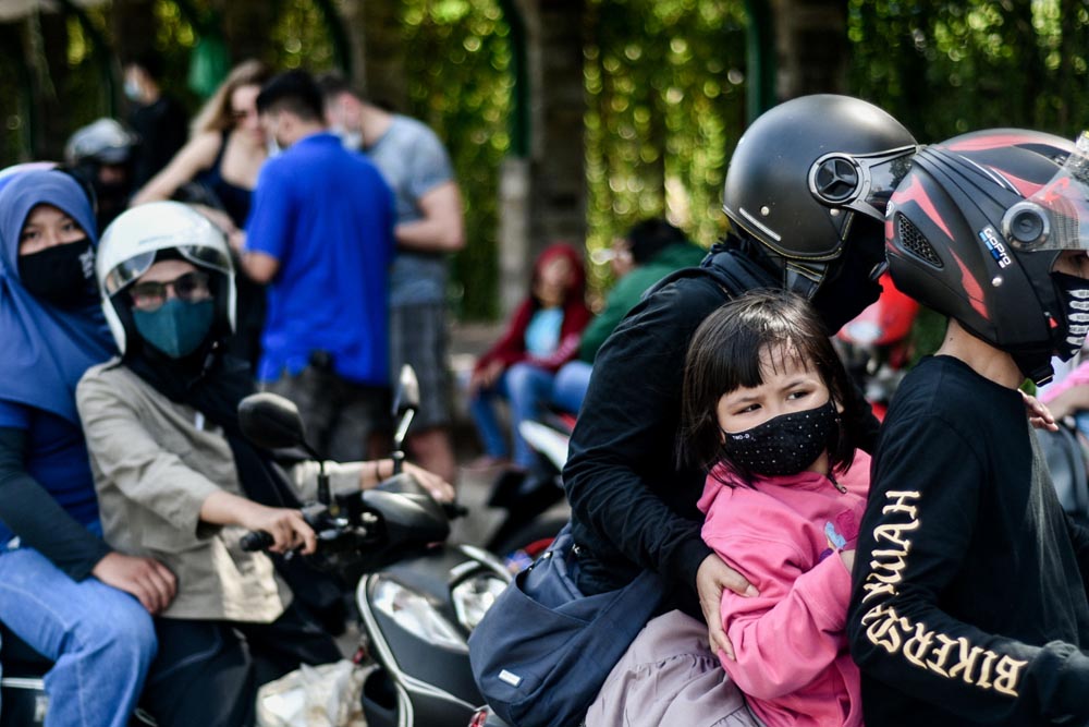 Penumpukan Pengunjung di Gerbang Ancol