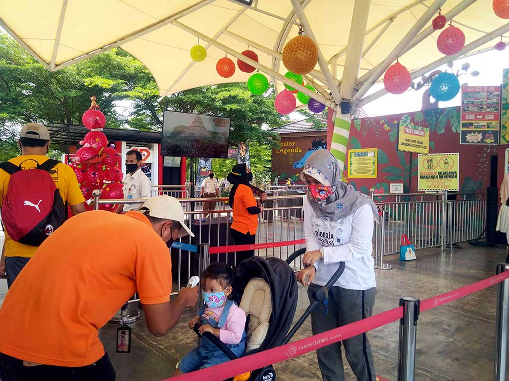 Liburan di Taman Mini Indonesia Indah 