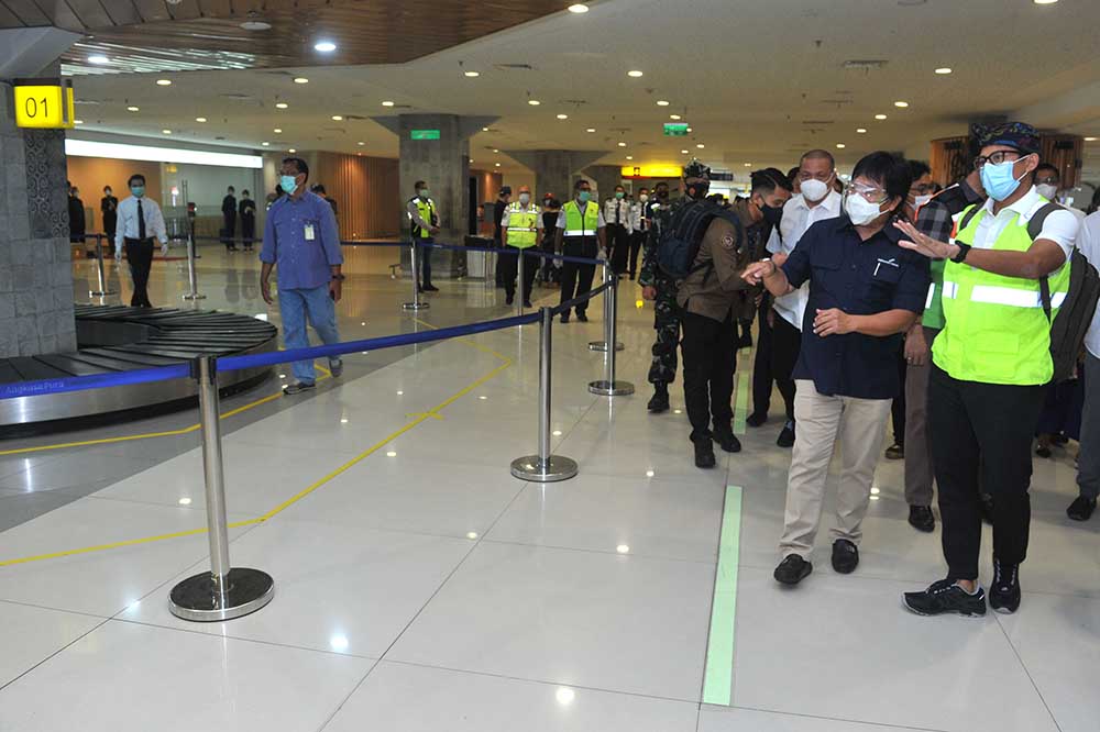Menparekraf Tinjau Bandara Ngurah Rai