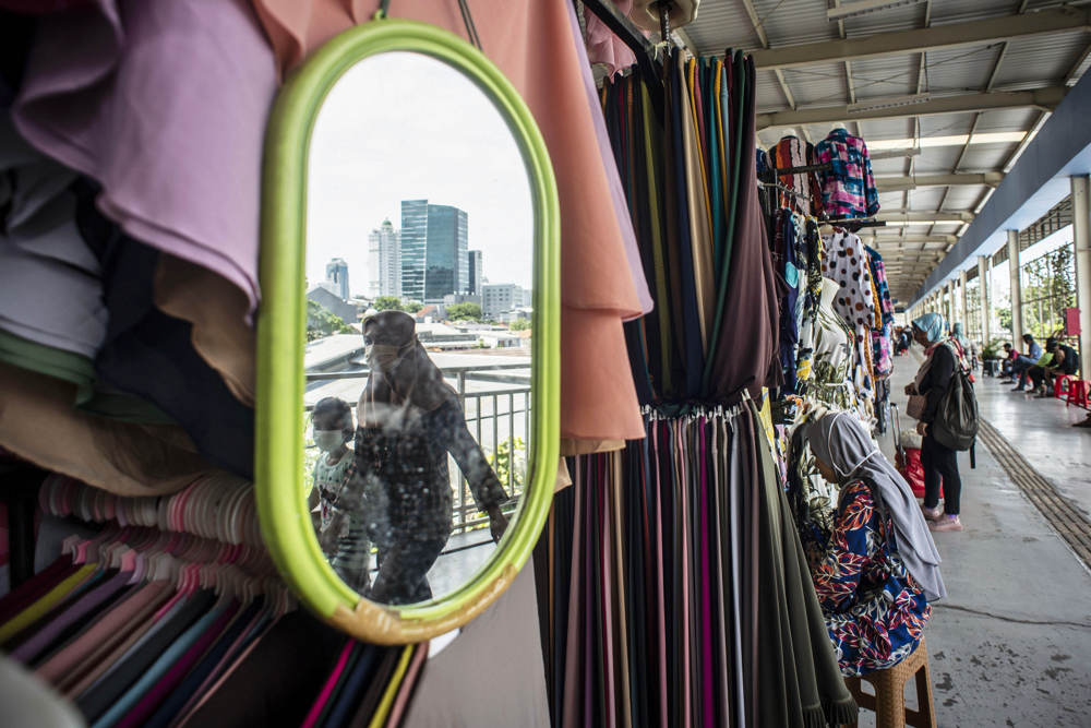 Pasar Tanah Abang Sepi Pembeli 