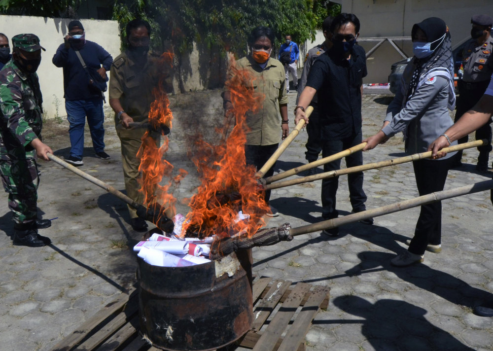 Pemusnahan Surat Suara Rusak di Lampung 