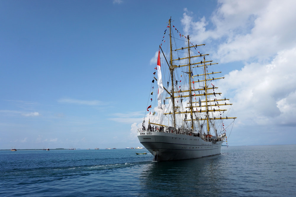 KRI Bima Suci Berlayar Menuju Maluku