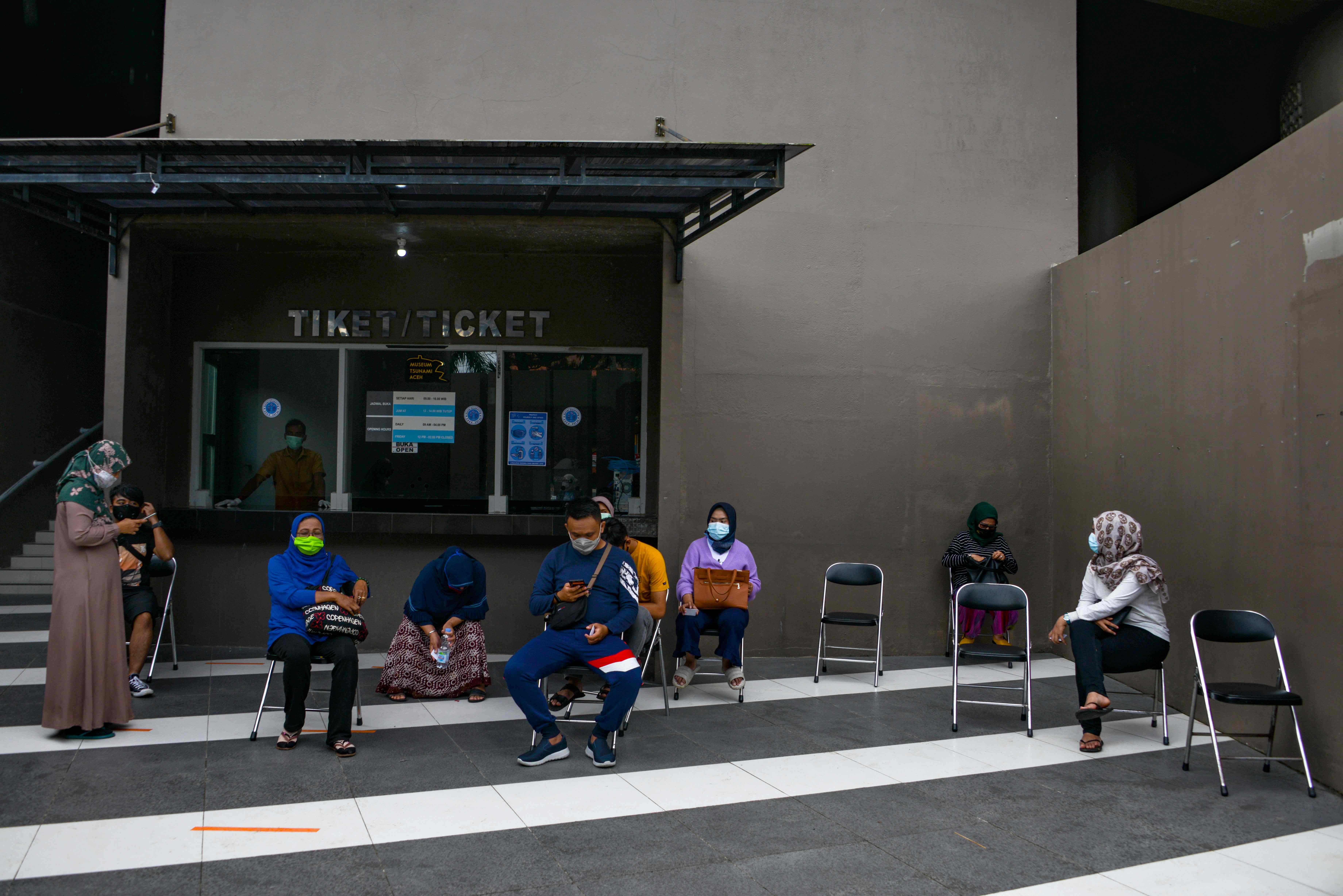 Penerapan Protokol Kesehatan di Museum Tsunami Aceh 