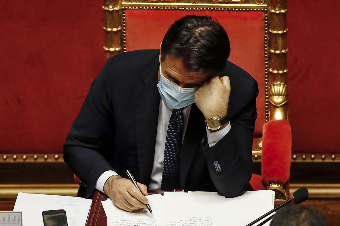 Perdana Menteri Italia Mengundurkan Diri