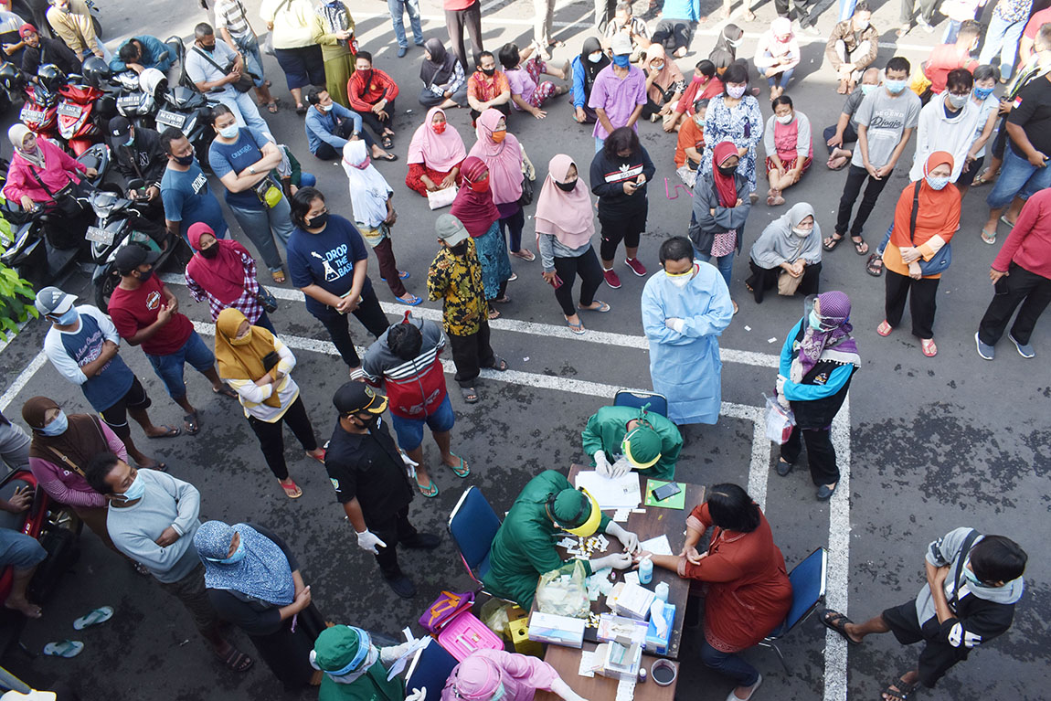 Tes Cepat Covid-19 di Pasar