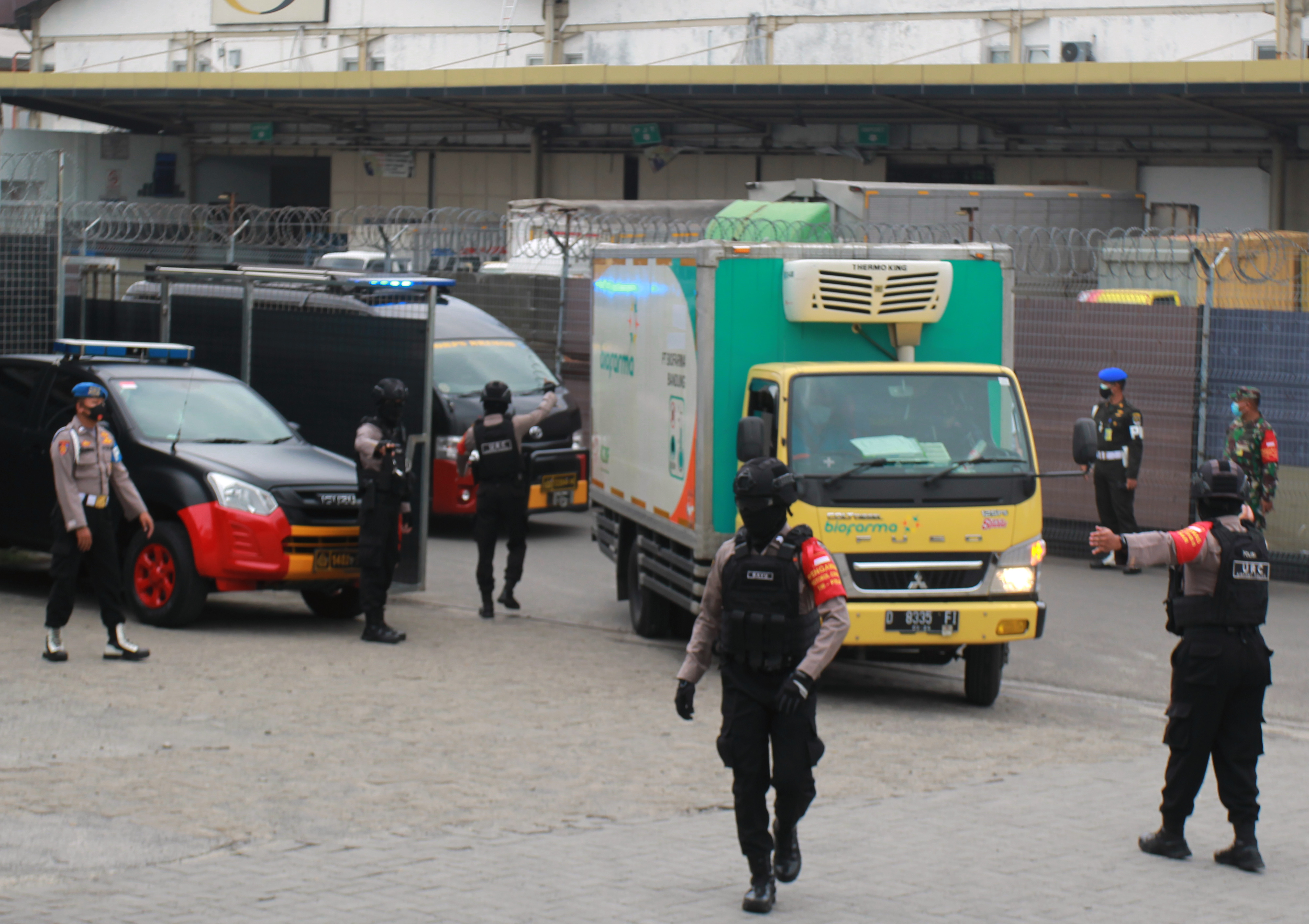 Distribusi Vaksin Covid-19 ke Indonesia Timur