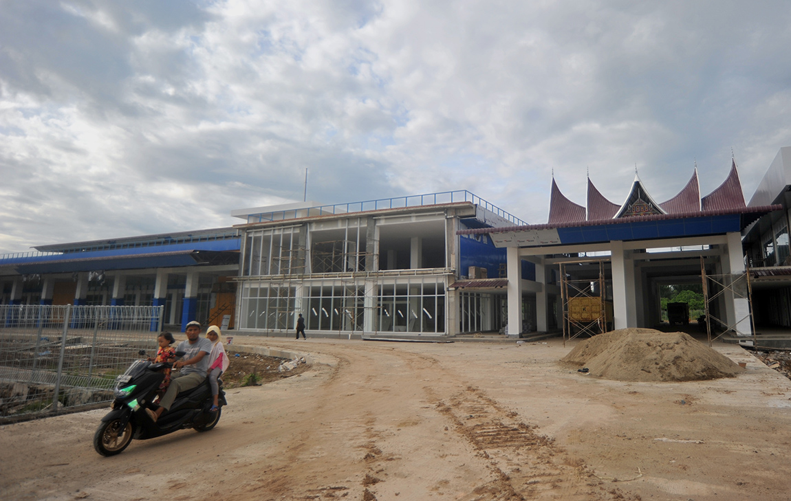 Proyek Pembangunan Terminal Anak Air