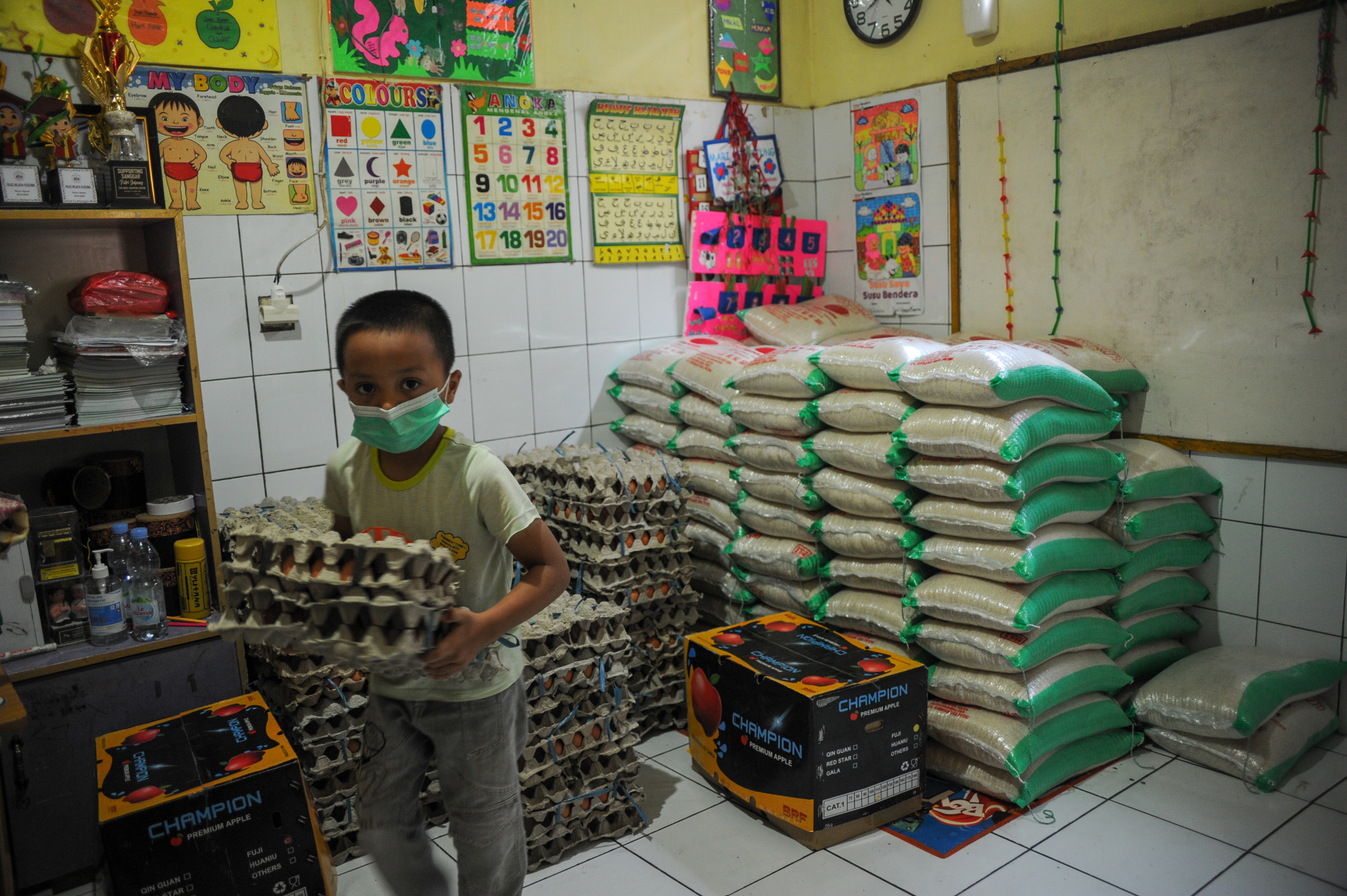 Bantuan Sosial Non Tunai di Bandung