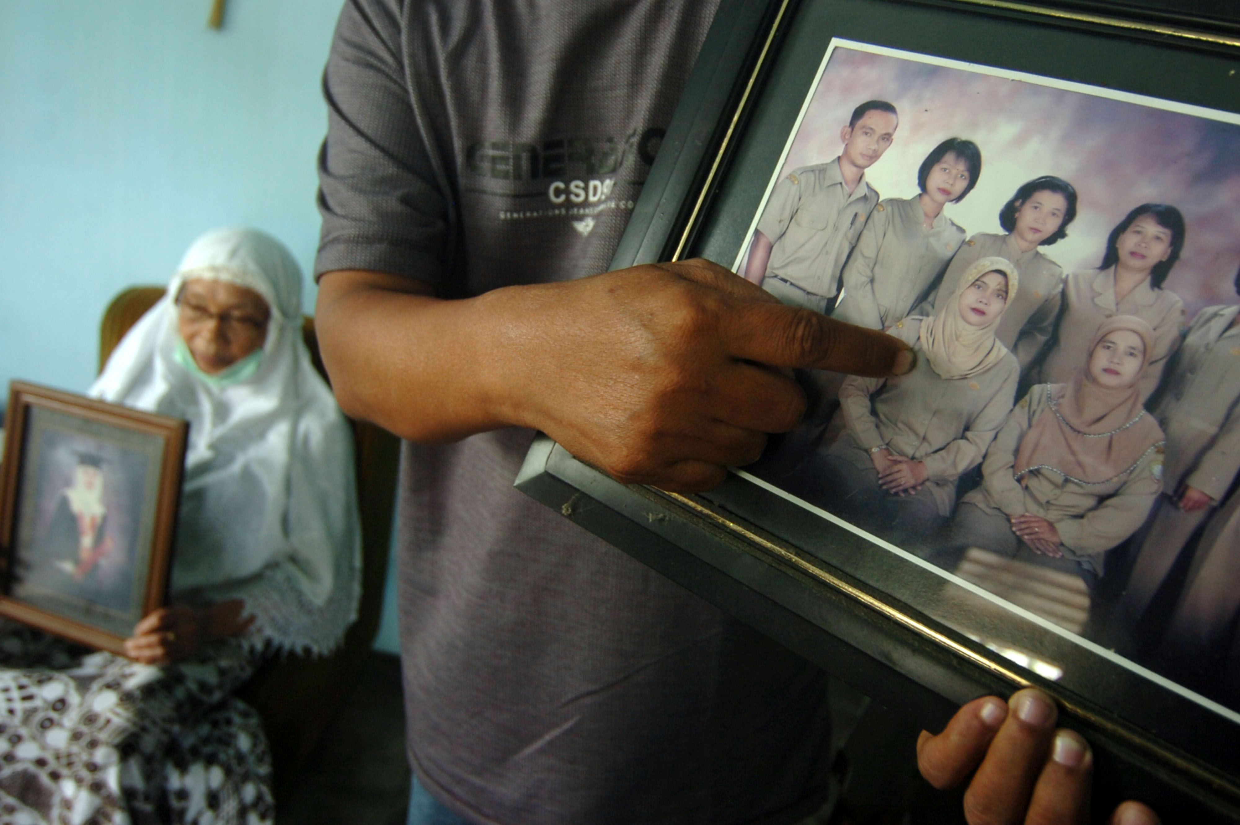 Duka Keluarga Korban Pesawat Sriwijaya Air SJ 182 