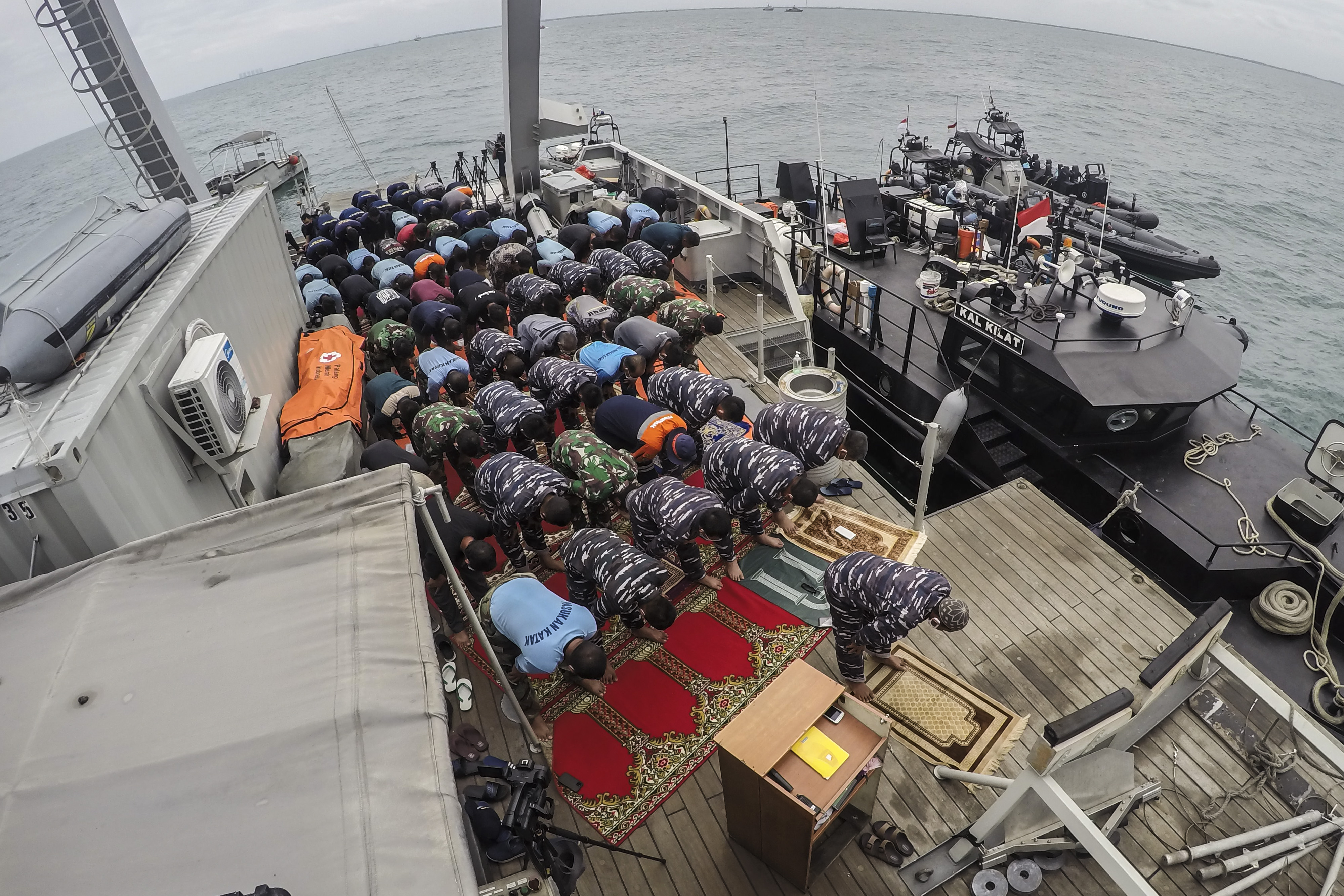 Operasi Pencarian dan Evakuasi Sriwijaya Air SJ 182 Diperpanjang