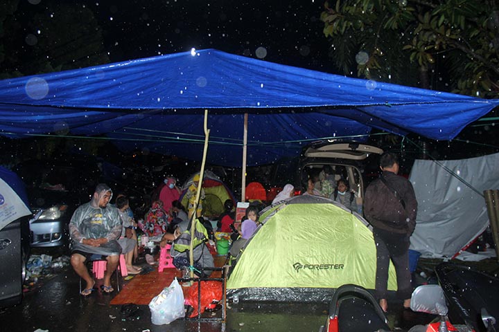Tempat Pengungsian Gempa Mamuju