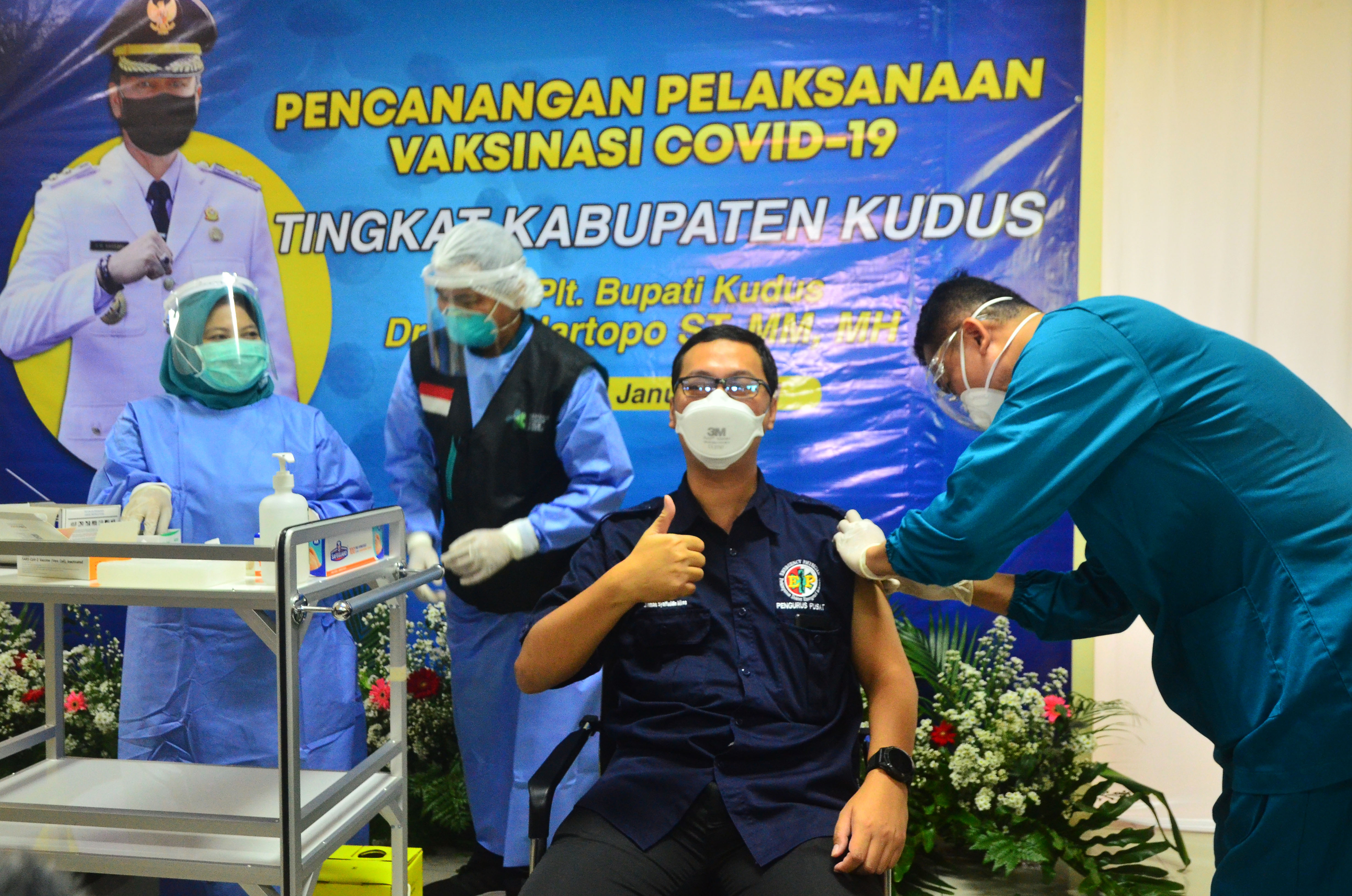 Vaksinasi Covid-19 Tenaga Medis di Kudus