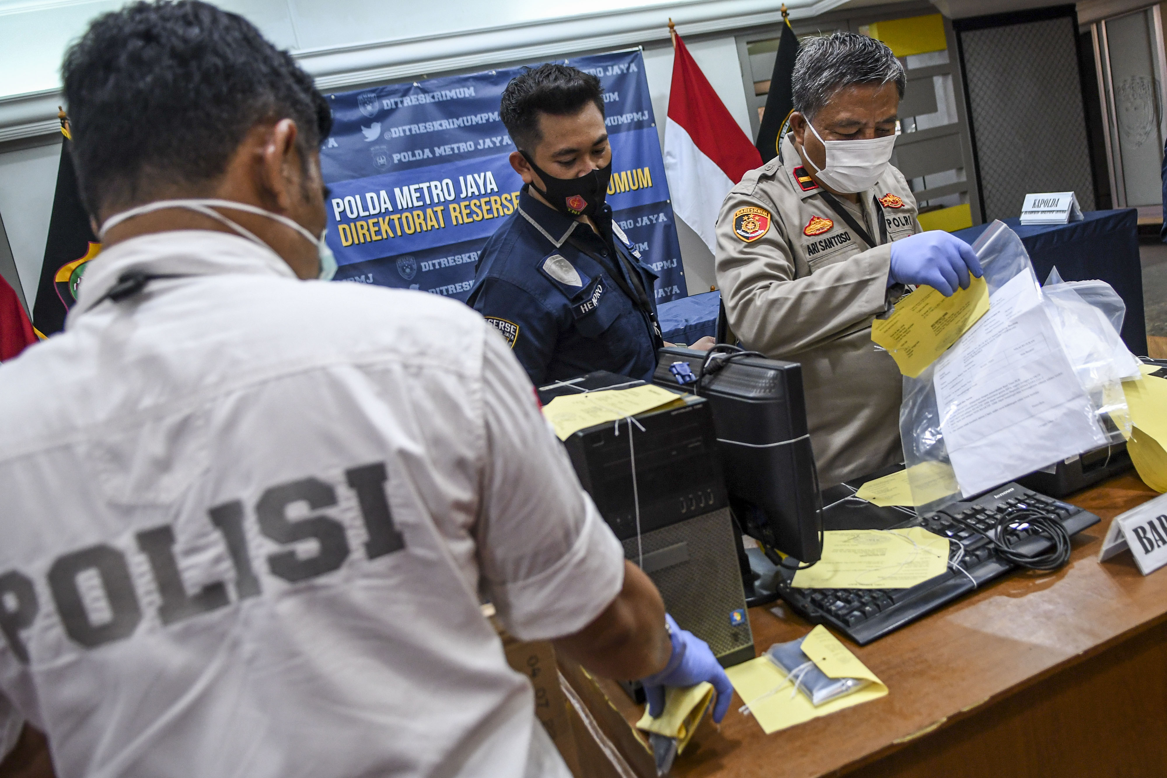 Pemalsuan Surat Hasil Tes Swab