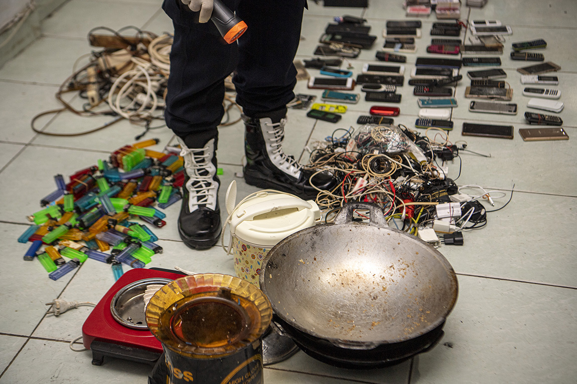 Razia di Lapas Merah Mata Palembang