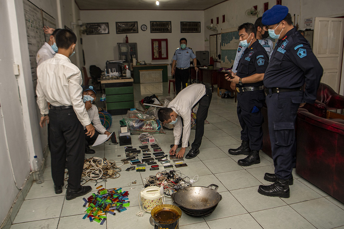 Razia di Lapas Merah Mata Palembang
