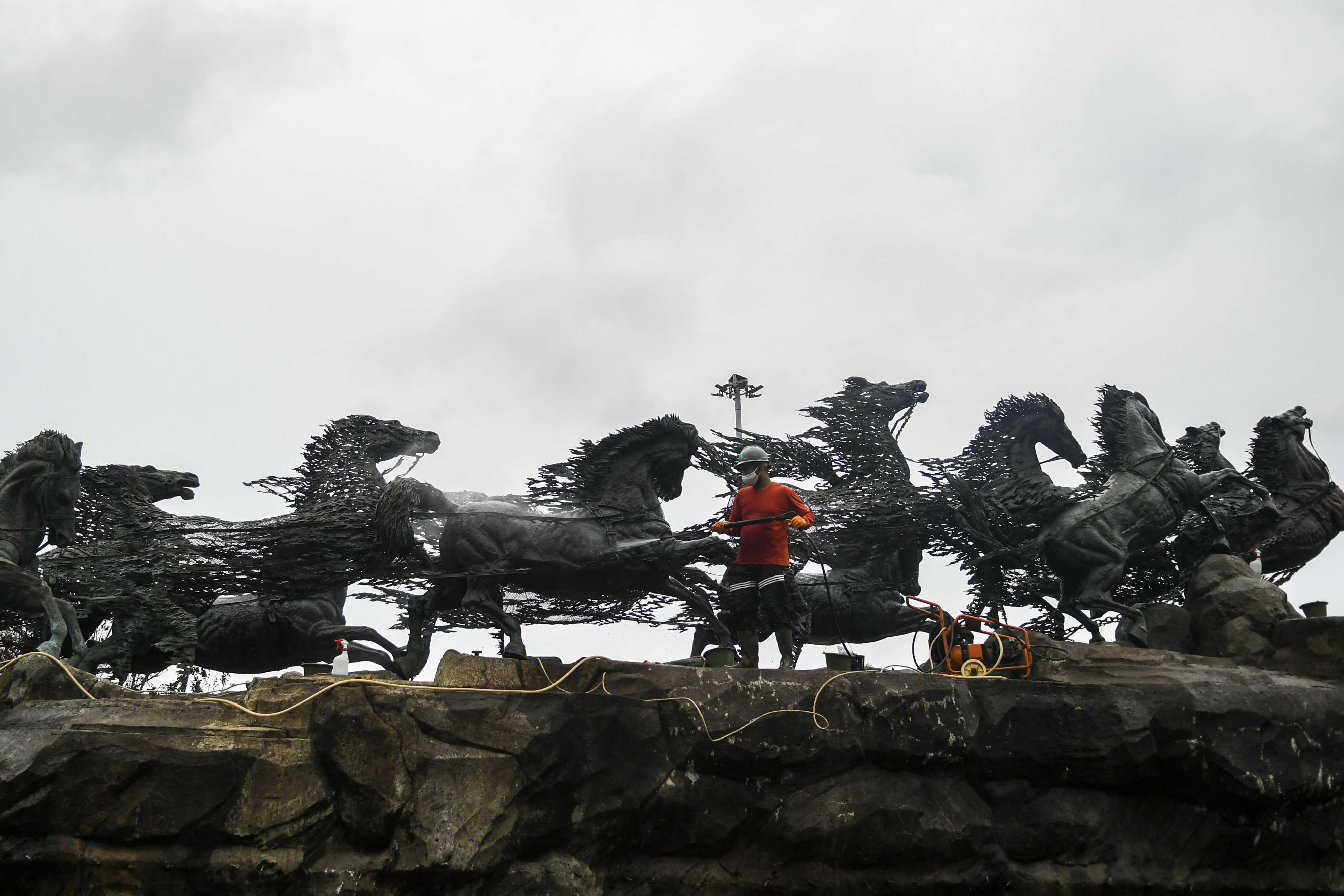 Perawatan Patung Asta Brata