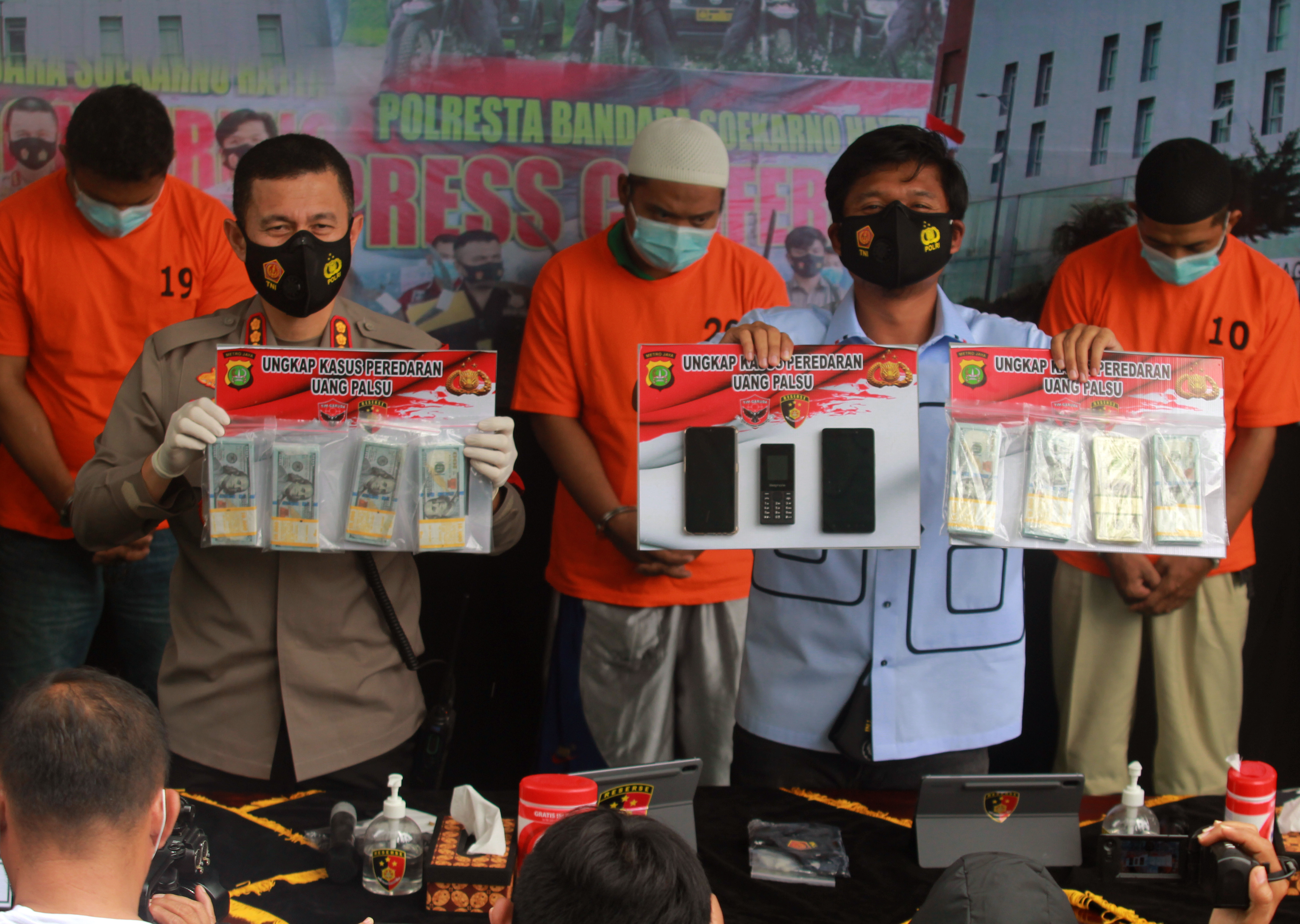 Peredaran Dollar Palsu