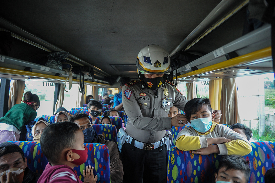 Penerapan Pembatasan Kegiatan Masyarakat