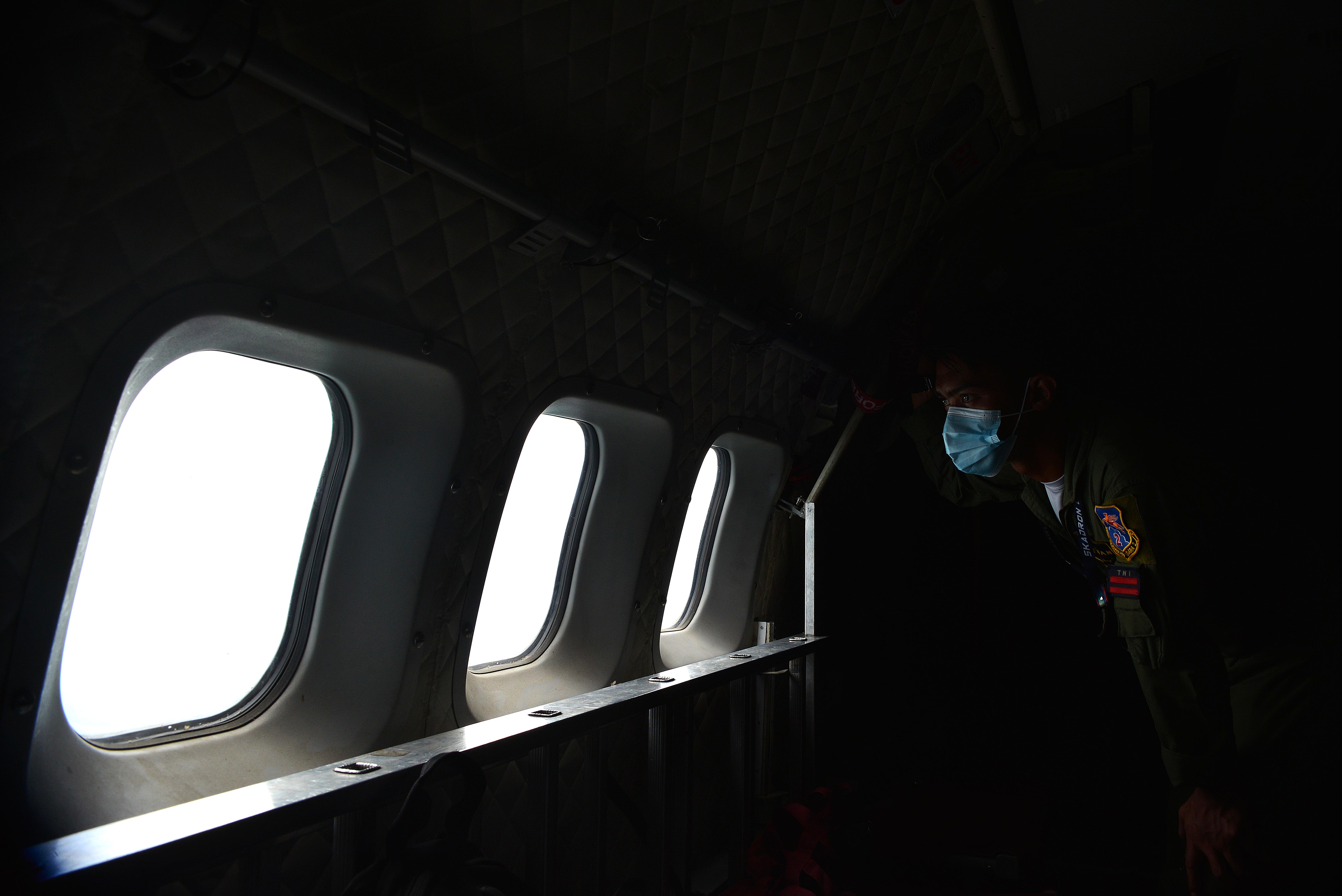 Pencarian Pesawat Sriwijaya Air SJ182 Menggunakan Pesawat CN-295