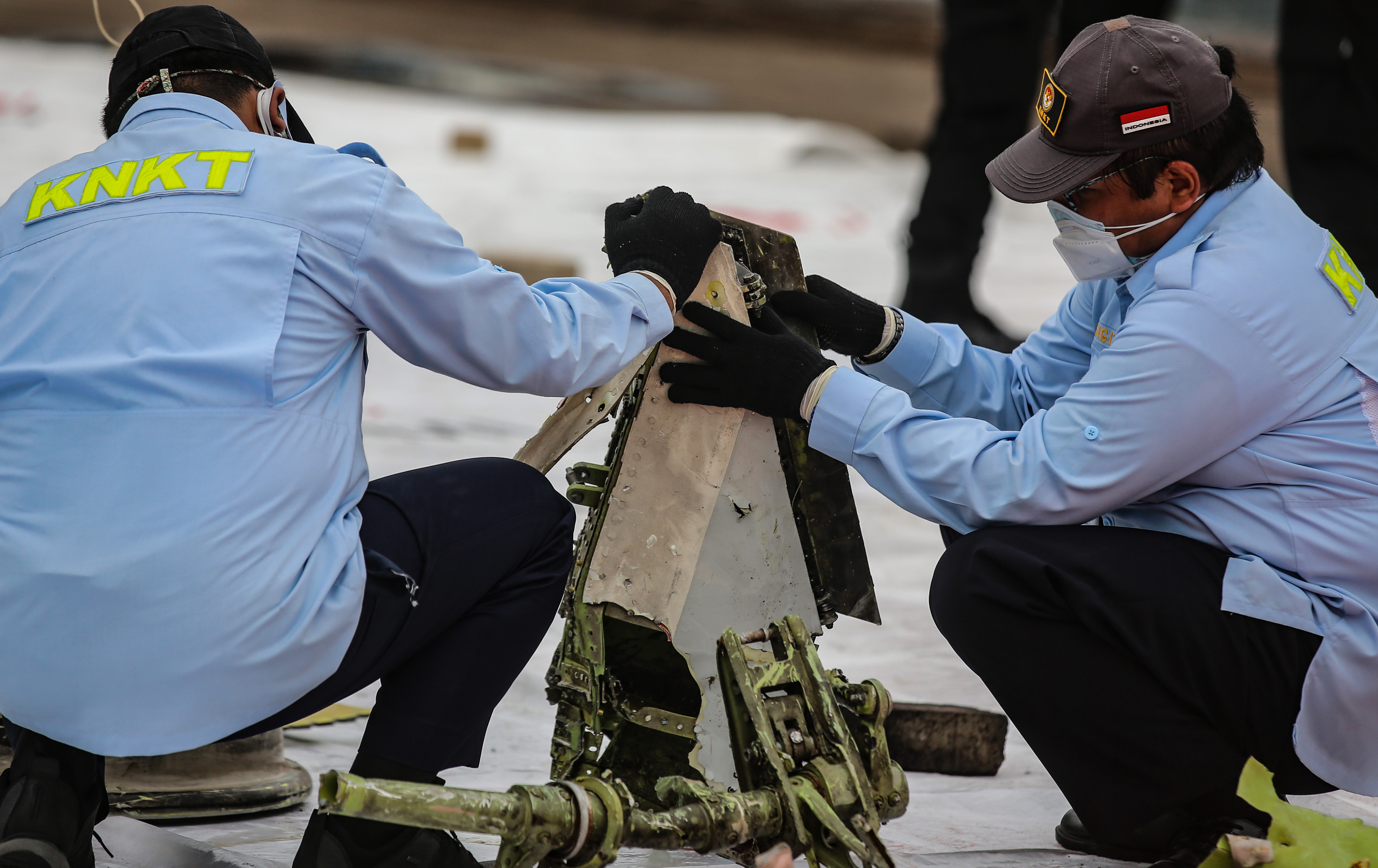   KNKT Menginvestigasi Jatuhnya Pesawat Sriwijaya Air SJ182