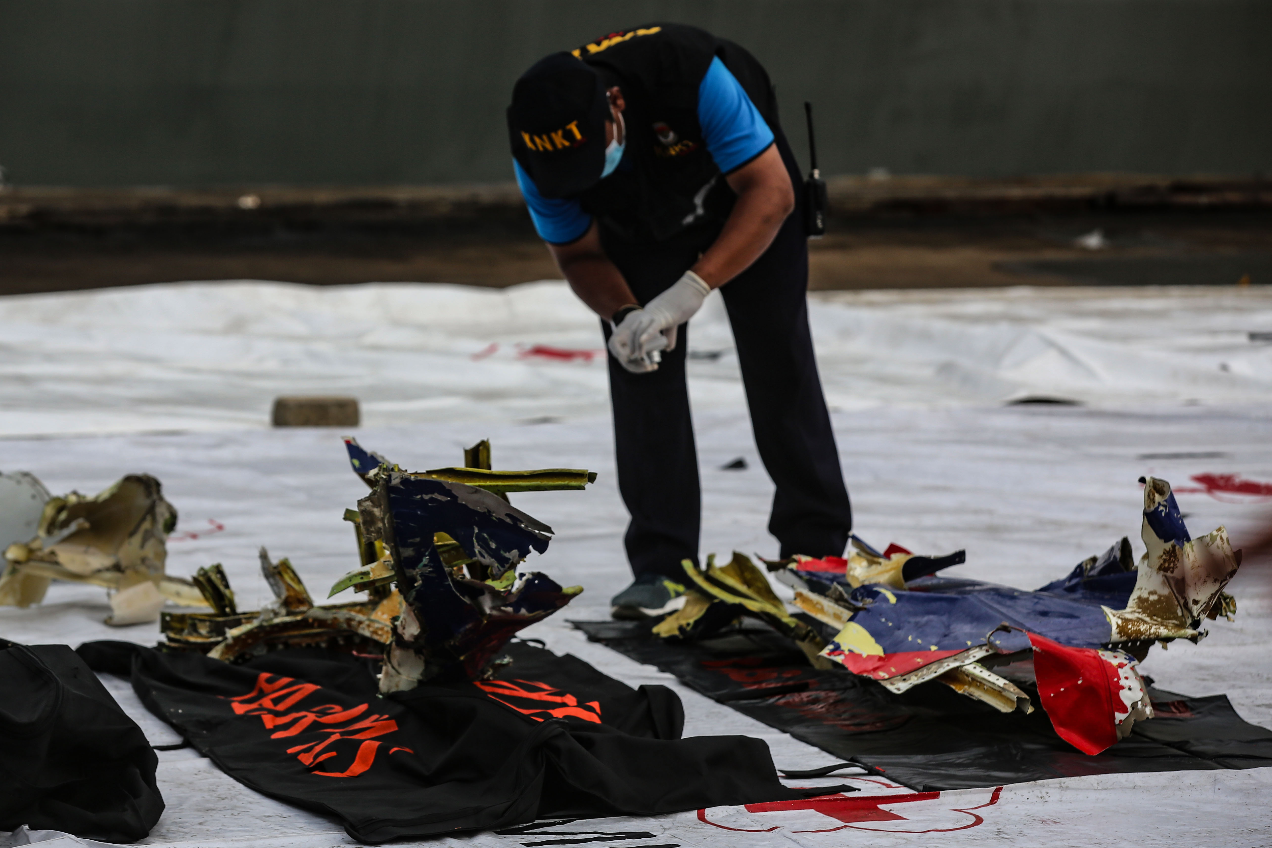   KNKT Menginvestigasi Jatuhnya Pesawat Sriwijaya Air SJ182