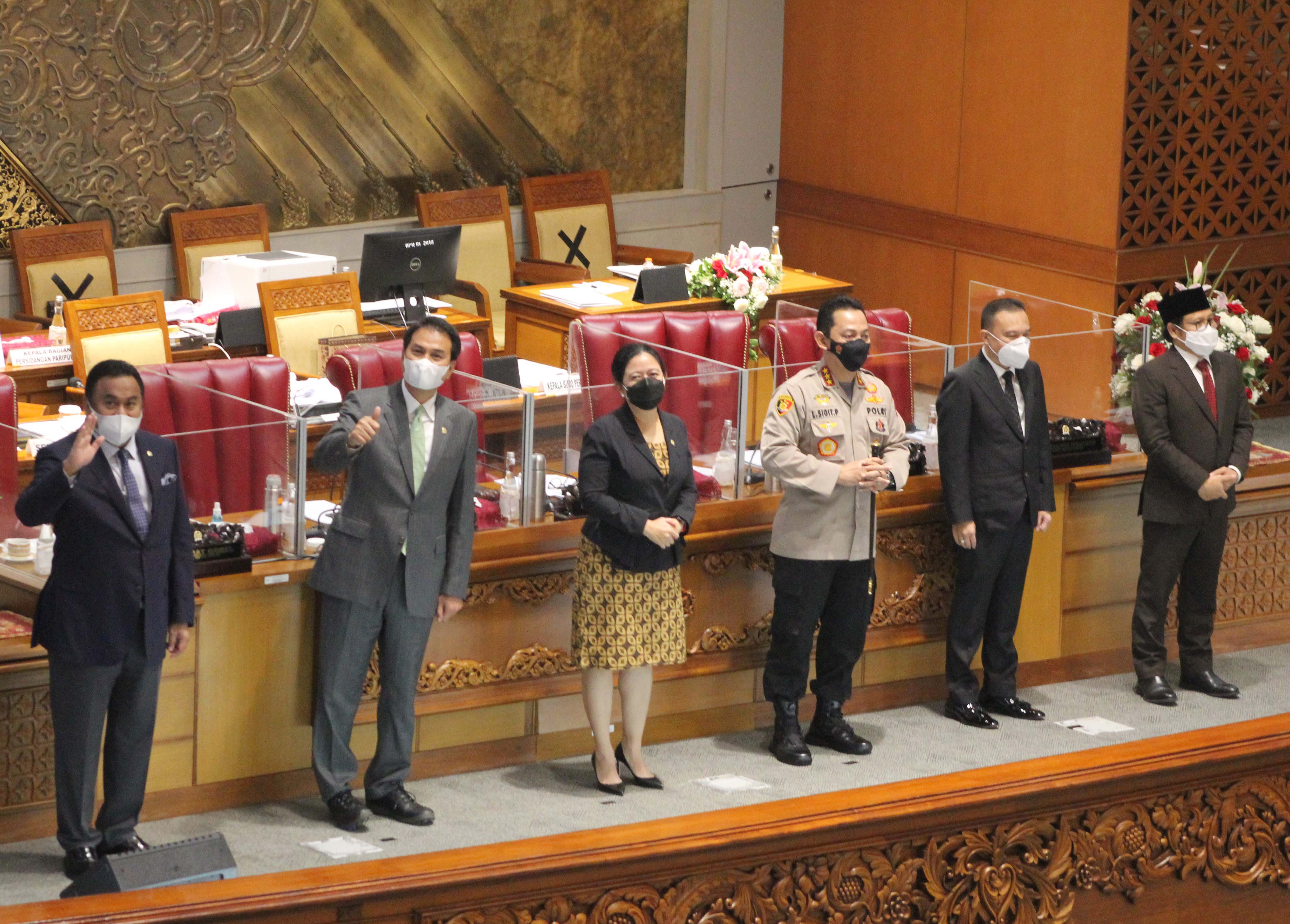 DPR Tetapkan Kapolri