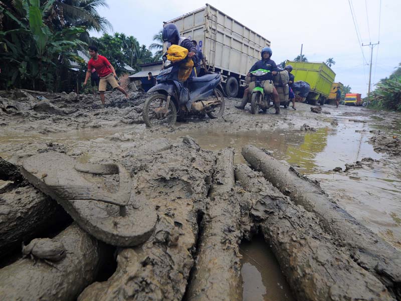 Jalan Rusak Di Tanjungjabung Timur