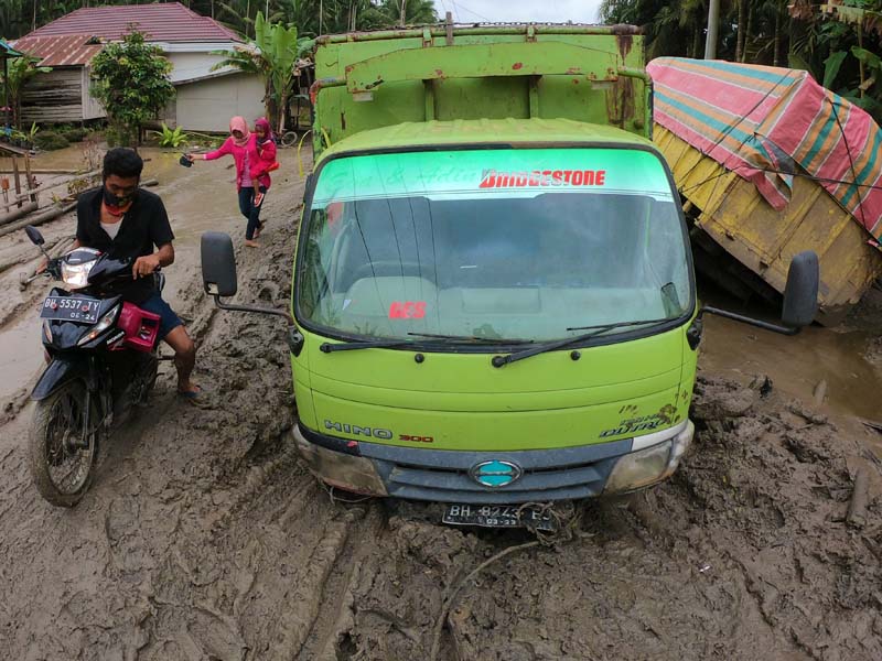 Jalan Rusak Di Tanjungjabung Timur