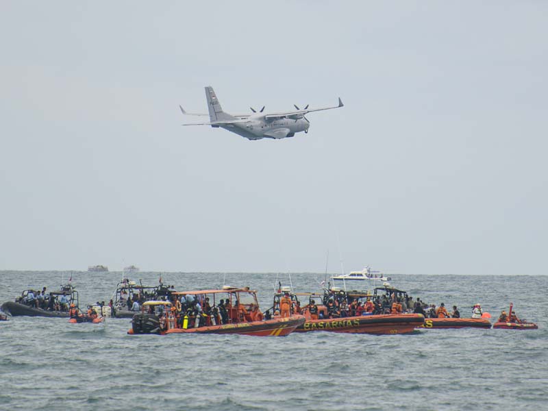 Pencarian Pesawat Sriwijaya Air SJ 182 Dilanjutkan