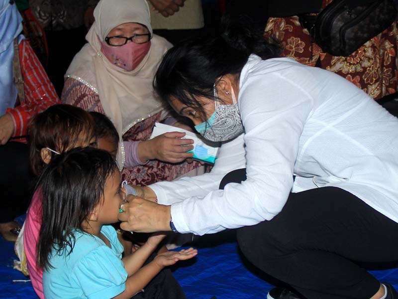 Kunjungan Menteri Di Tempat Pengungsian 