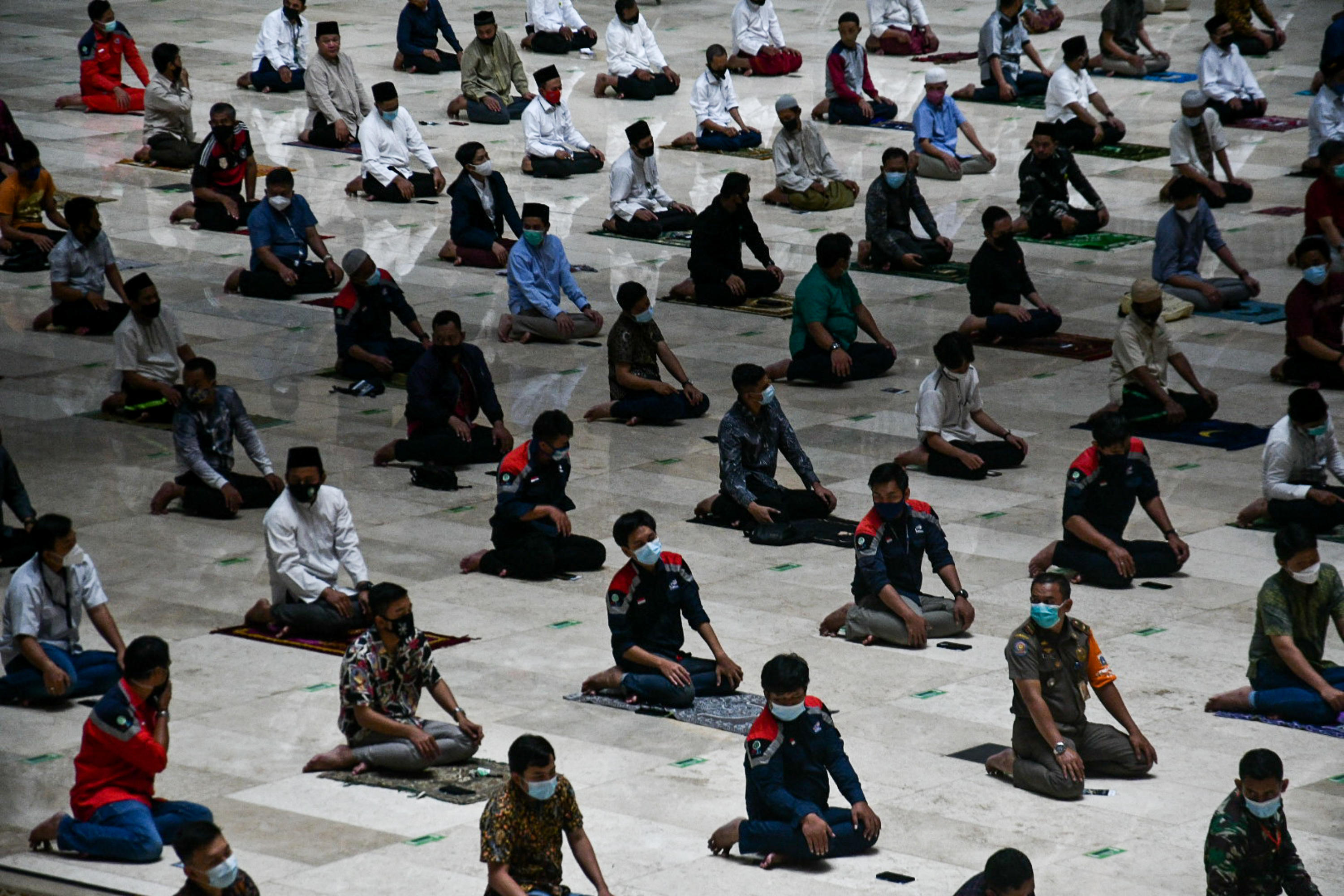 Salat Jumat di Majid Istiqlal