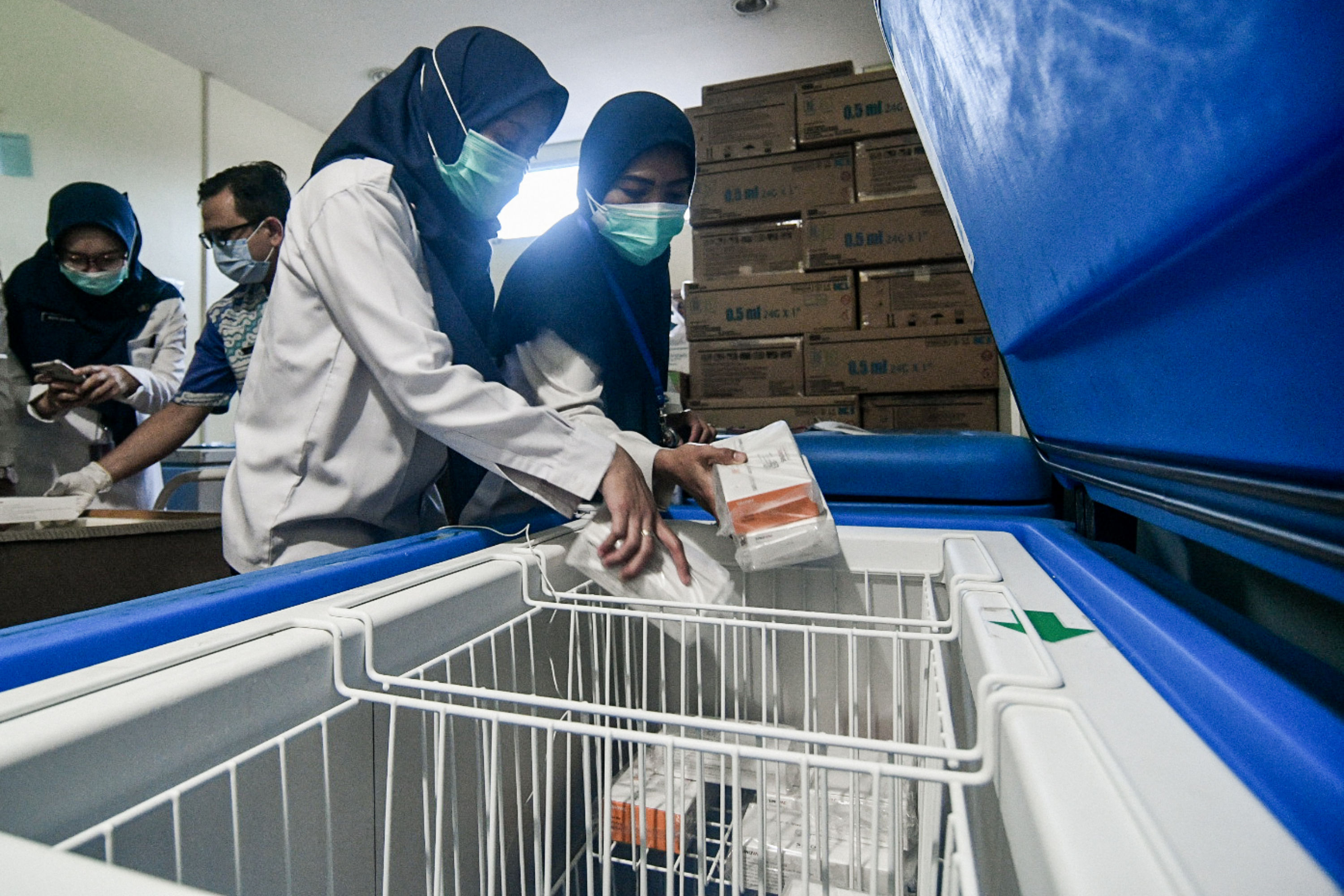 Distribusi Vaksin Covid-19 ke Puskesmas