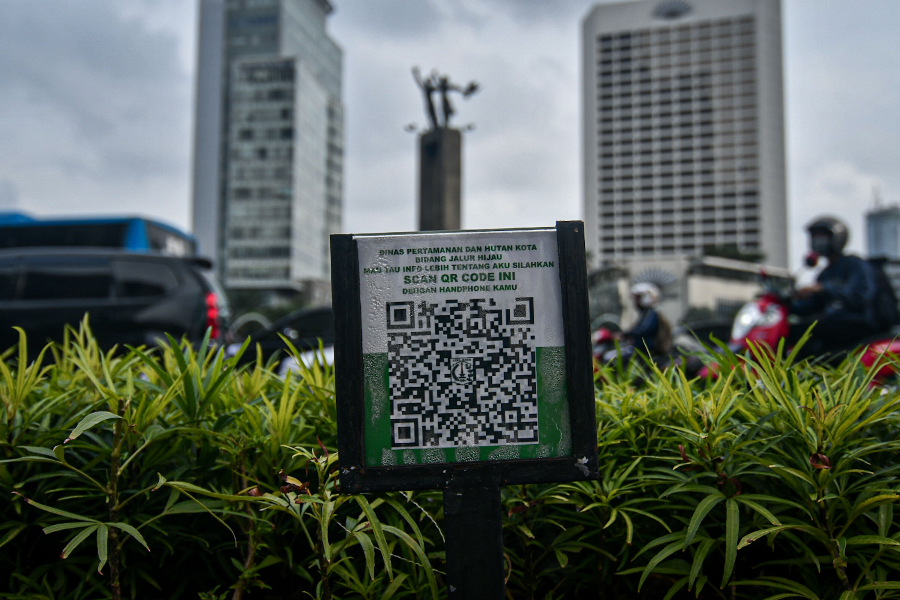 Barcode Tanaman di Jalan Protokol