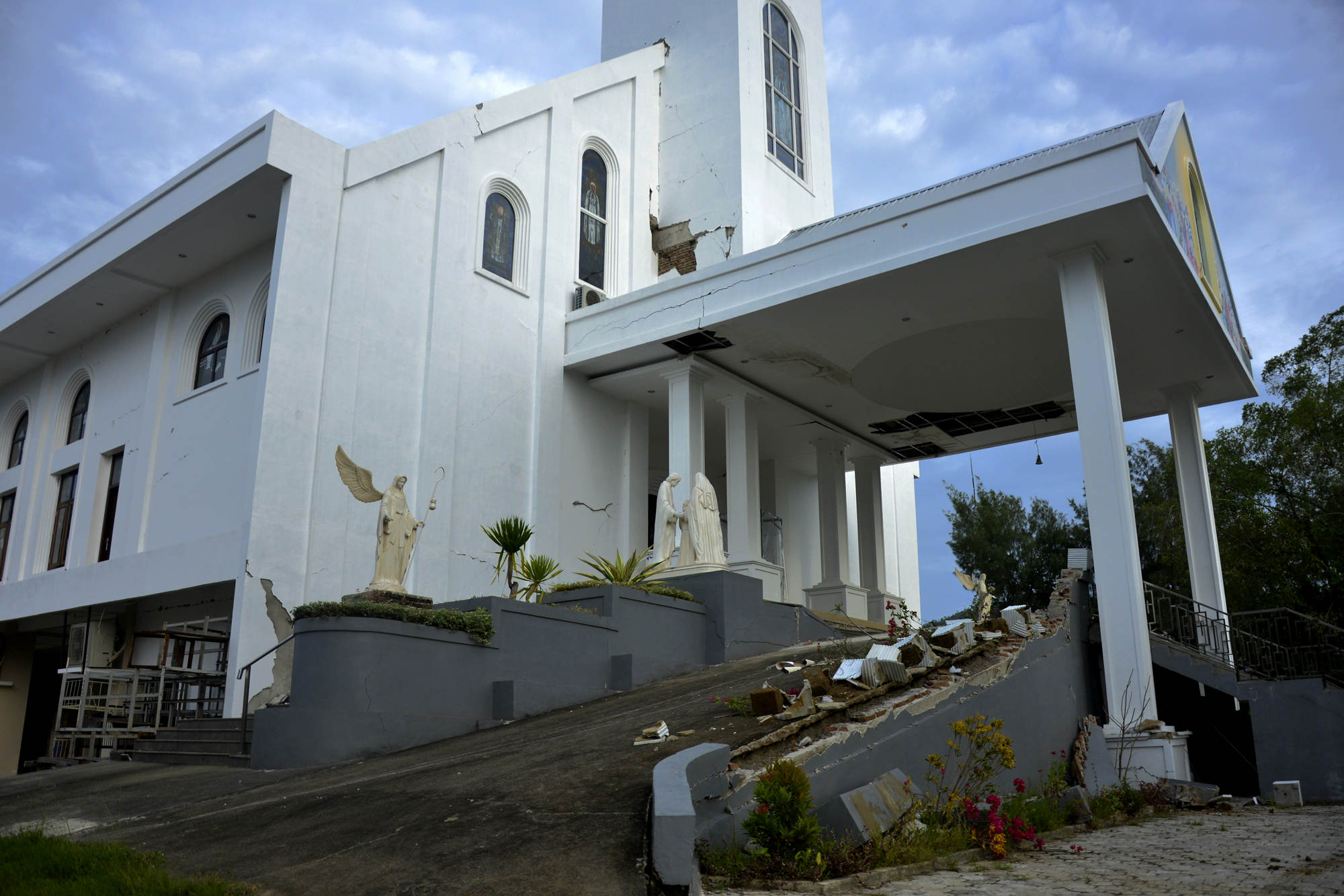 Tempat Ibadah Terdampak Gempa Bumi di Sulawesi Barat