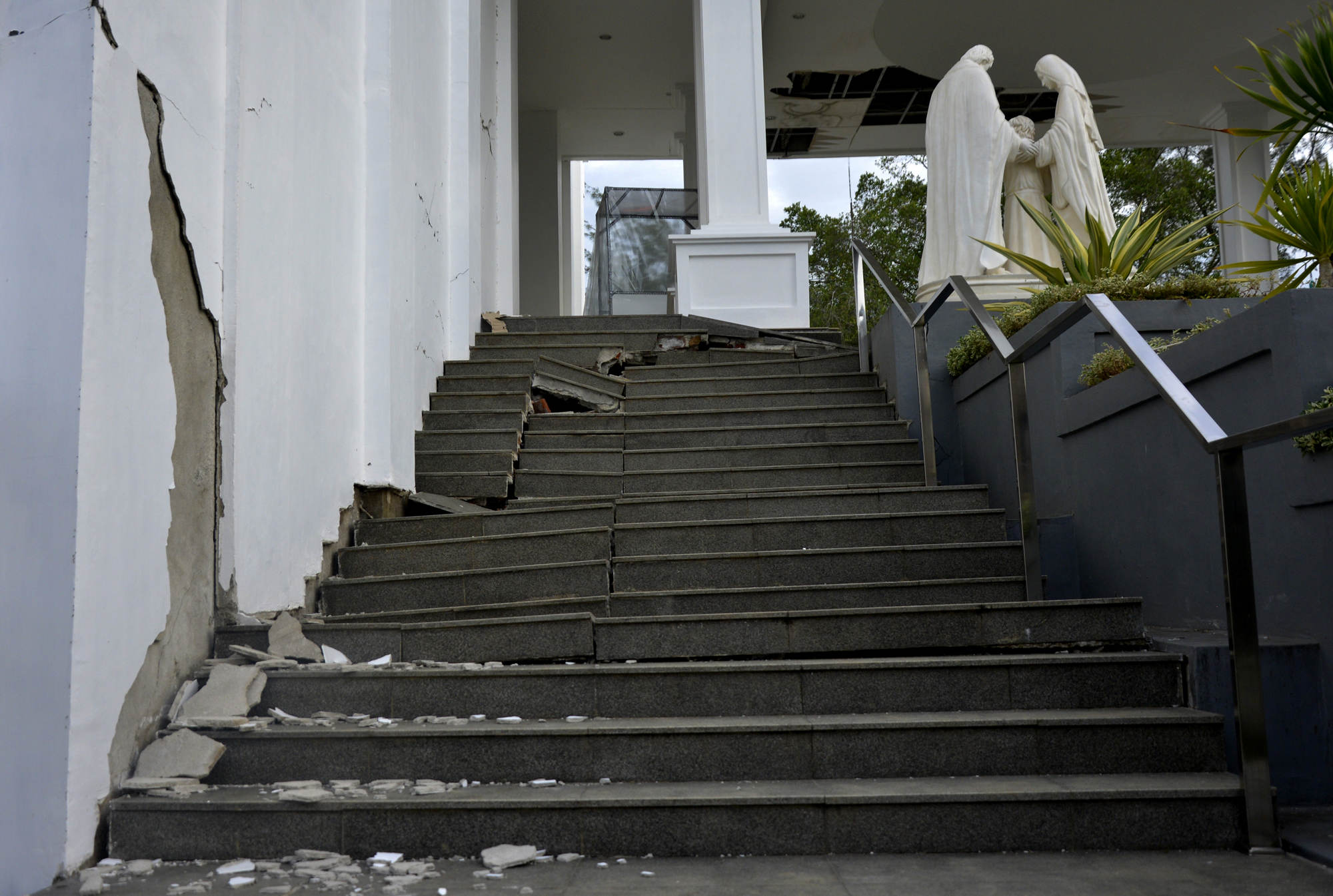 Tempat Ibadah Terdampak Gempa Bumi di Sulawesi Barat