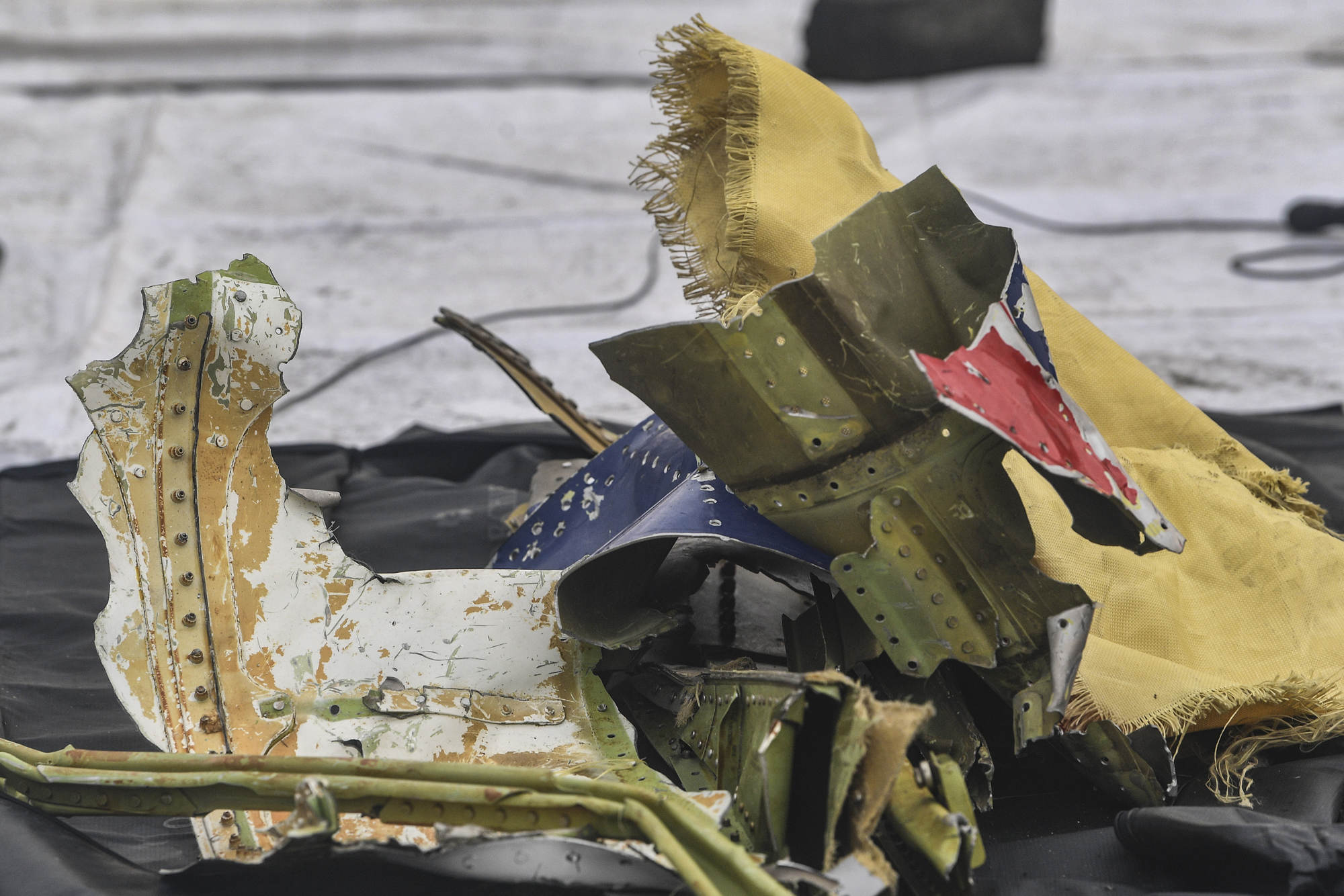 Lanjutkan Pencarian Korban Kecelakaan Sriwijaya Air SJ182