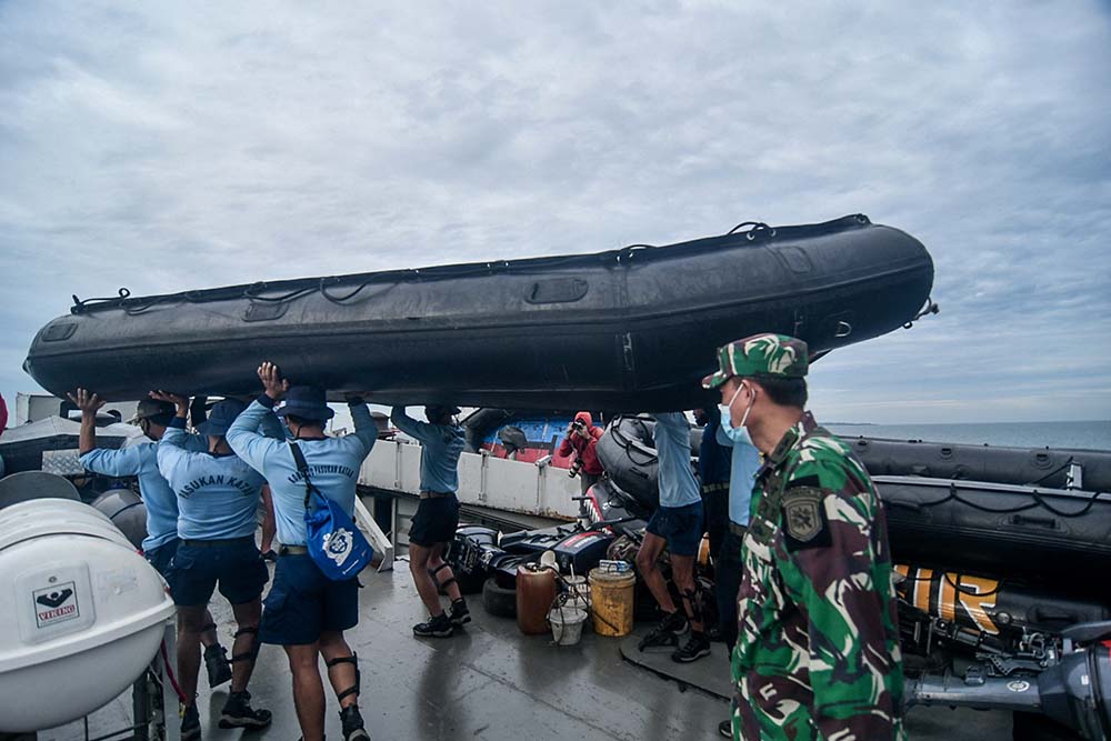 Persiapan Pencarian Pesawat Sriwijaya Air SJ-182
